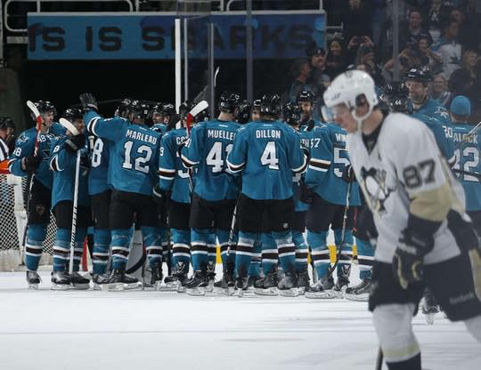 Photo hockey NHL : National Hockey League - AHL - NHL : National Hockey League - AHL - NHL : Pittsburgh perd encore  San Jose