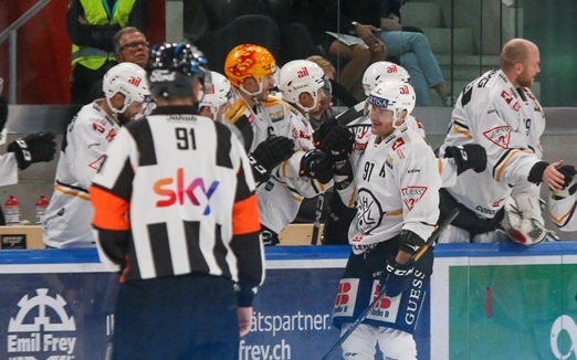 Photo hockey Suisse - National League -  : Lugano vs Davos - Premire russie pour Krupp