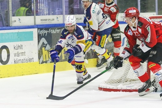 Photo hockey Suisse - Swiss League -  : Winterthur vs Kloten - Kloten lve le pied