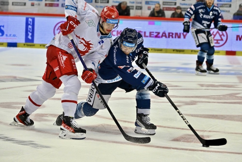 Photo hockey TELH - Tipsport Extraliga Lednho Hokeje - TELH - Tipsport Extraliga Lednho Hokeje - TELH : Quel derby !