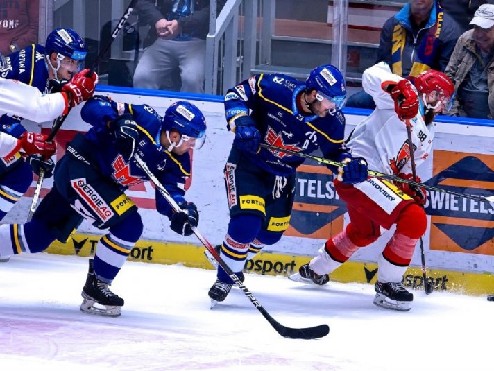 Photo hockey TELH - Tipsport Extraliga Lednho Hokeje - TELH - Tipsport Extraliga Lednho Hokeje - TELH : Quel derby !