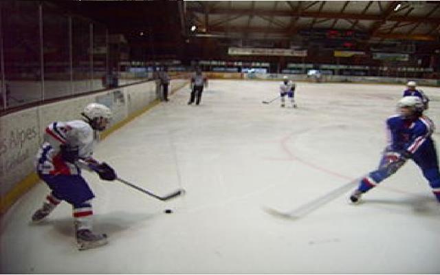 Photo hockey ITV : Deux Morzinoises du Ple France  - Hockey fminin