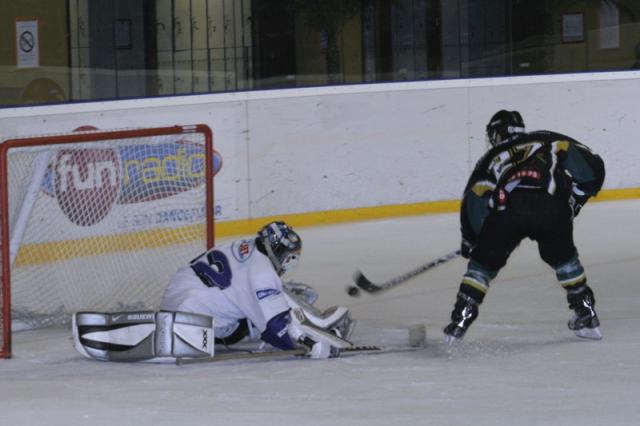 Photo hockey Nantes : Interview de N. Vargas Dias - Division 2 : Nantes (Les Corsaires)