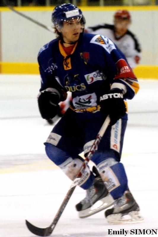 Photo hockey Arnaud Hascoet signe  Chamonix - Ligue Magnus