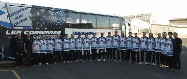 Photo hockey D2 : Les Corsaires roulent - Division 2 : Nantes (Les Corsaires)