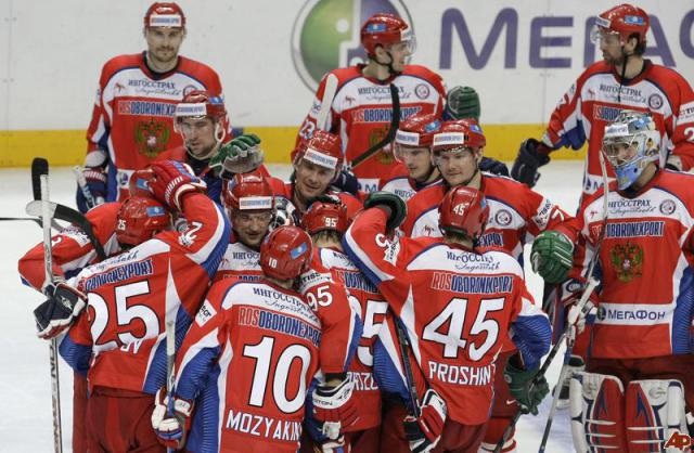 Photo hockey EHT : La Russie frappe d