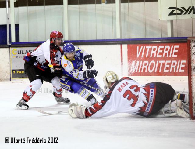 Photo hockey Epinal boucle son attaque - Ligue Magnus : Epinal  (Les Wildcats)