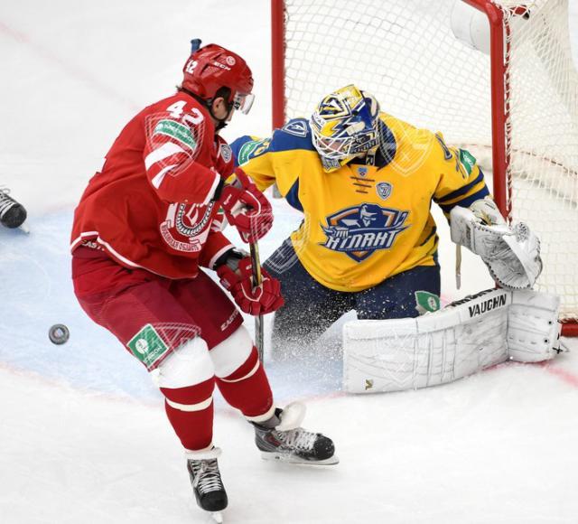 Photo hockey KHL : A coeur vaillant rien d