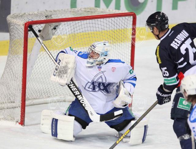 Photo hockey KHL : A la relance - KHL - Kontinental Hockey League