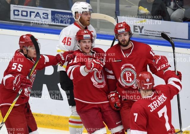 Photo hockey KHL : Banlieue rouge  - KHL - Kontinental Hockey League