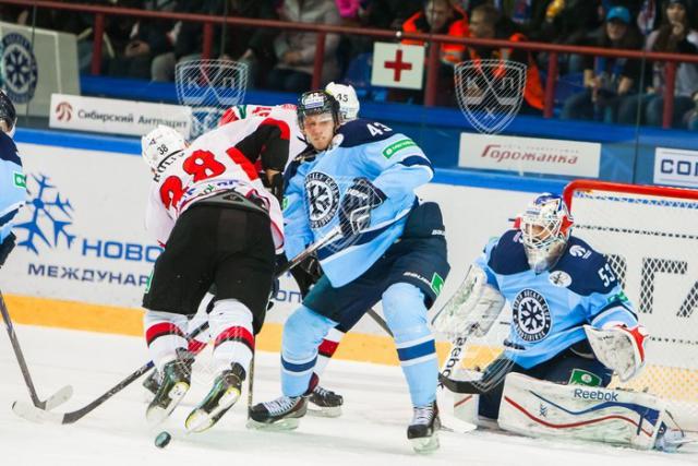 Photo hockey KHL : Ca se resserre en Orient - KHL - Kontinental Hockey League