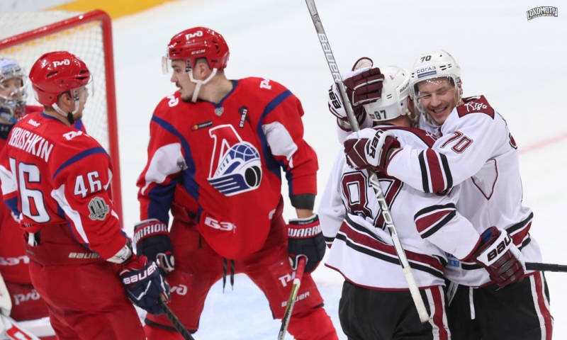 Photo hockey KHL : David et Goliath - KHL - Kontinental Hockey League
