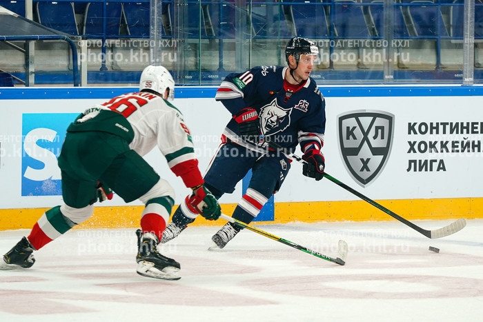 Photo hockey KHL : De fer et d