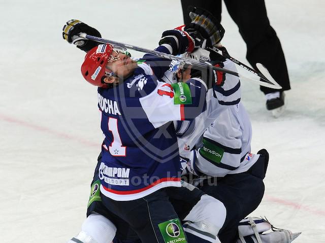 Photo hockey KHL : Deux de chute - KHL - Kontinental Hockey League