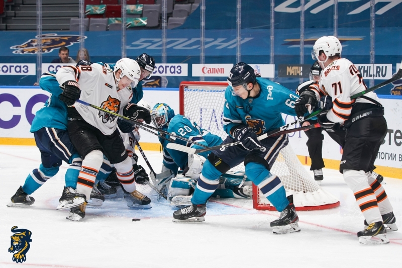 Photo hockey KHL : Duels de flins - KHL - Kontinental Hockey League