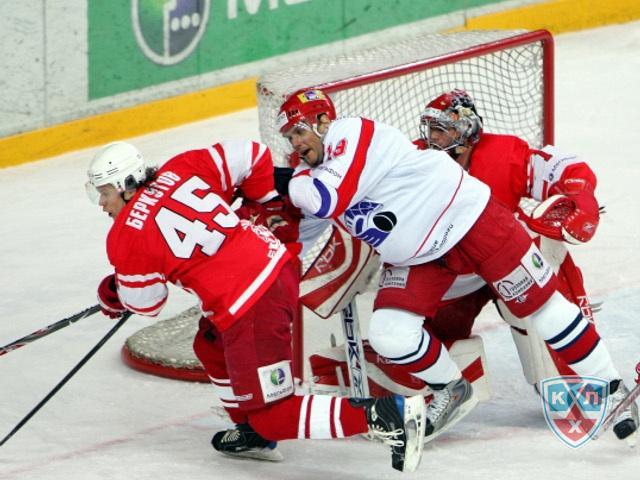 Photo hockey KHL : Iaroslav en demi - KHL - Kontinental Hockey League