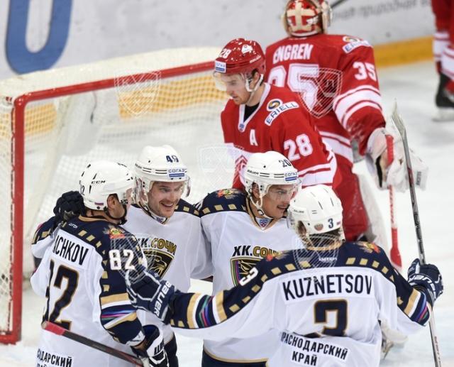 Photo hockey KHL : Il court, il court le Leopard - KHL - Kontinental Hockey League