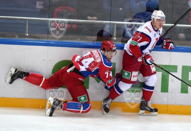 Photo hockey KHL : Jusqu