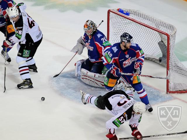 Photo hockey KHL : Kazan  genoux, Omsk rebondit - KHL - Kontinental Hockey League