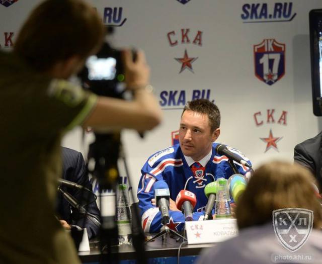 Photo hockey KHL : Kovaltchuk est arriv - KHL - Kontinental Hockey League