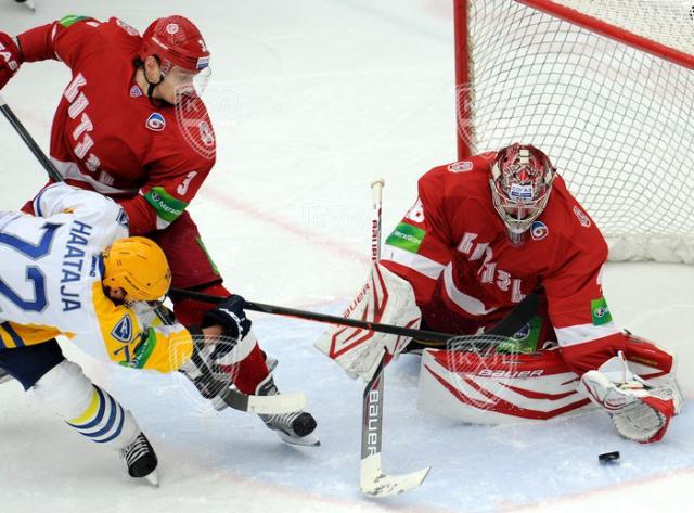 Photo hockey KHL : La flamme entretenue - KHL - Kontinental Hockey League