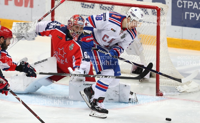 Photo hockey KHL : La force de l