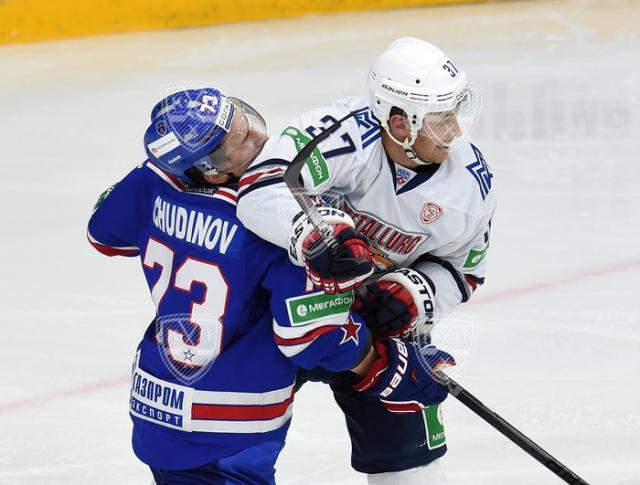 Photo hockey KHL : Le combat des chefs - KHL - Kontinental Hockey League