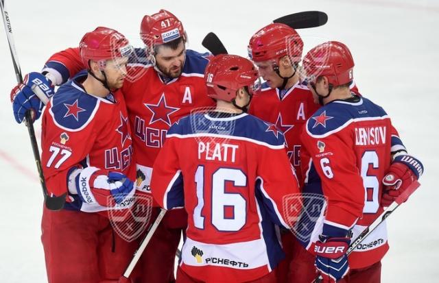 Photo hockey KHL : Le CSKA prend le large - KHL - Kontinental Hockey League