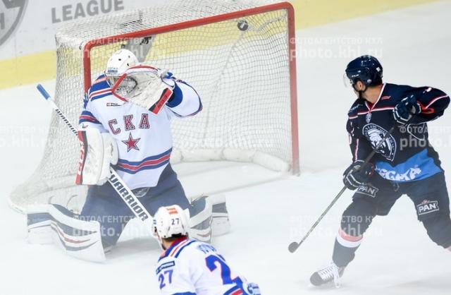 Photo hockey KHL : Le grognement de l