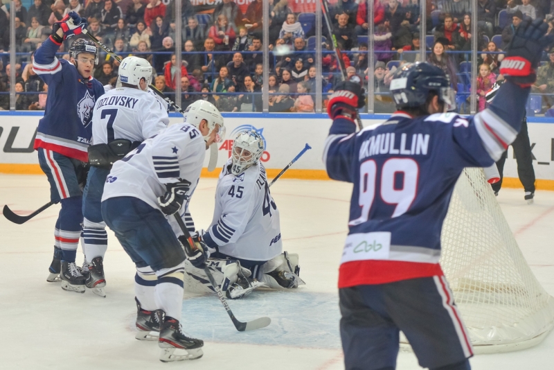 Photo hockey KHL : Le loup hurle - KHL - Kontinental Hockey League