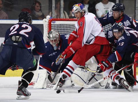 Photo hockey KHL : Le Metallurg balaye le tnor europen - KHL - Kontinental Hockey League