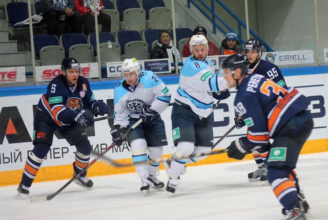 Photo hockey KHL : Le Pre Nol sibrien - KHL - Kontinental Hockey League