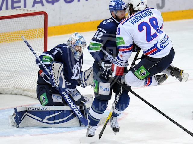 Photo hockey KHL : Le pige se referme - KHL - Kontinental Hockey League