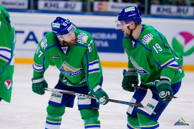 Photo hockey KHL : Le Salavat Yulaev prolonge - KHL - Kontinental Hockey League