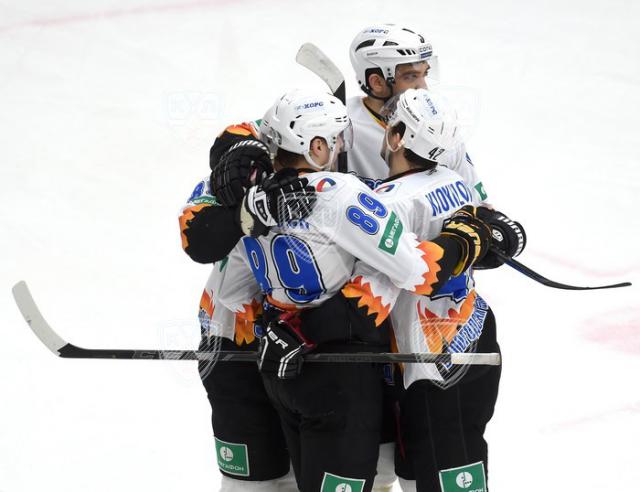 Photo hockey KHL : Le suspense demeure jusqu