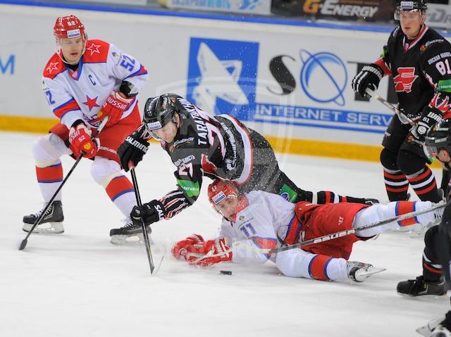 Photo hockey KHL : Le vol majestueux de l