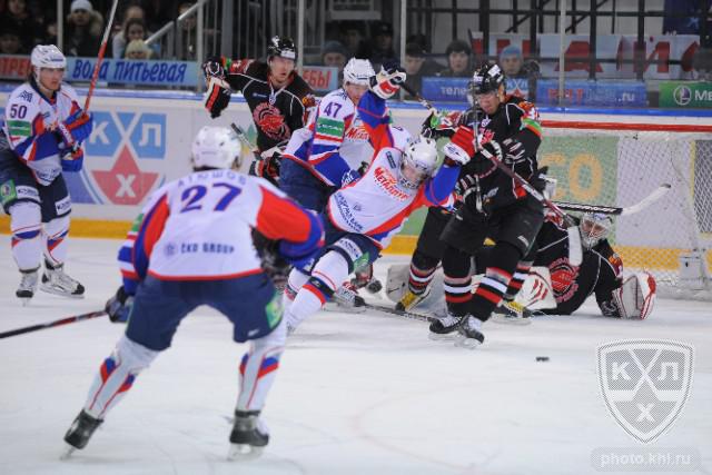 Photo hockey KHL : Les Eperviers  tire d