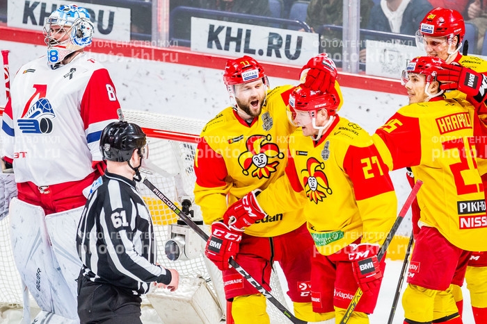 Photo hockey KHL : Les locaux cartonnent - KHL - Kontinental Hockey League