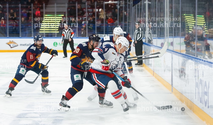 Photo hockey KHL : Les ouvriers en seront - KHL - Kontinental Hockey League