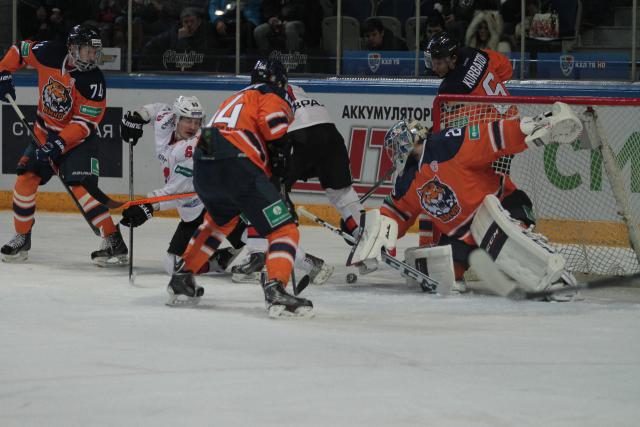 Photo hockey KHL : Les Tigres rugissent trop tard - KHL - Kontinental Hockey League