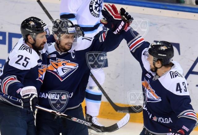 Photo hockey KHL : Lourd comme l