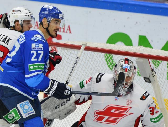 Photo hockey KHL : Net et sans bavure - KHL - Kontinental Hockey League