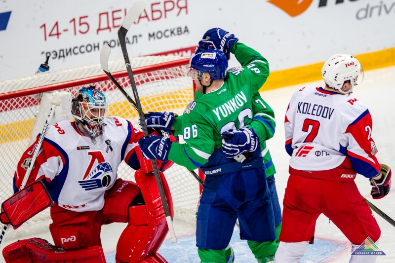 Photo hockey KHL : Ouf ! - KHL - Kontinental Hockey League