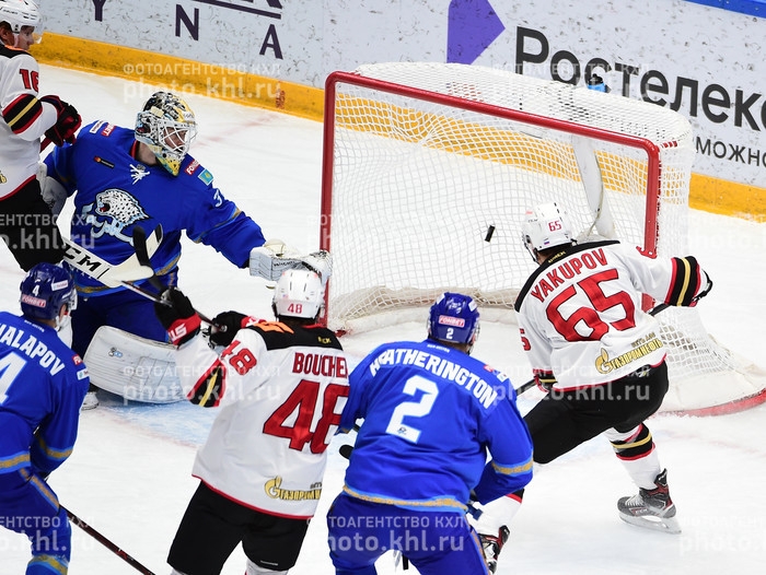 Photo hockey KHL : Pas de changement au sommet - KHL - Kontinental Hockey League