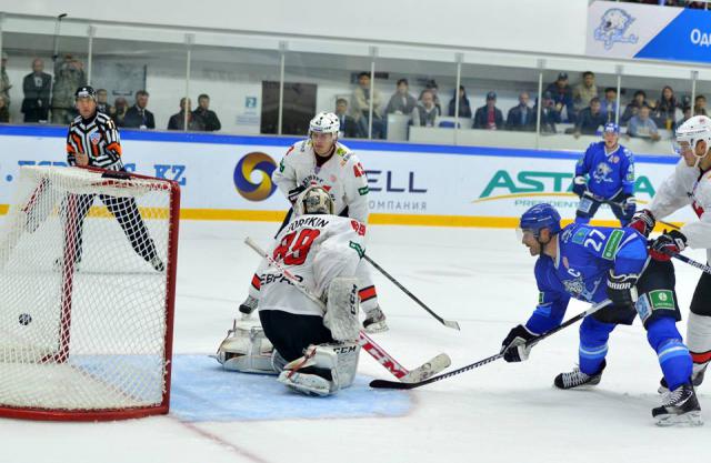 Photo hockey KHL : Patience et longueur de temps... - KHL - Kontinental Hockey League