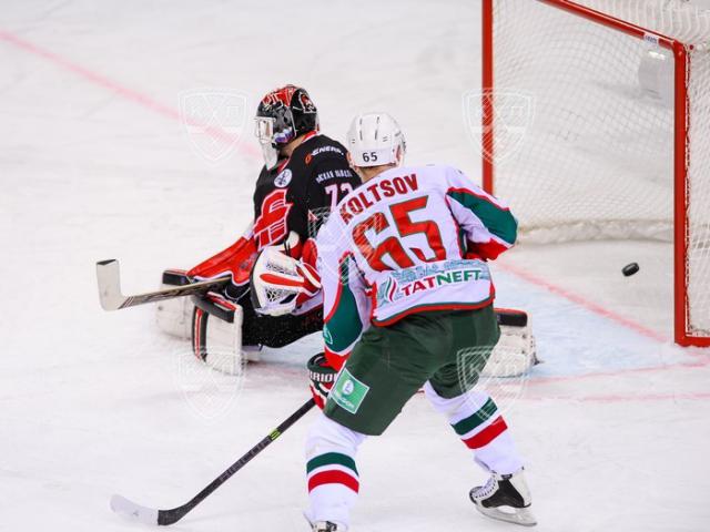 Photo hockey KHL : Prendre le large... - KHL - Kontinental Hockey League