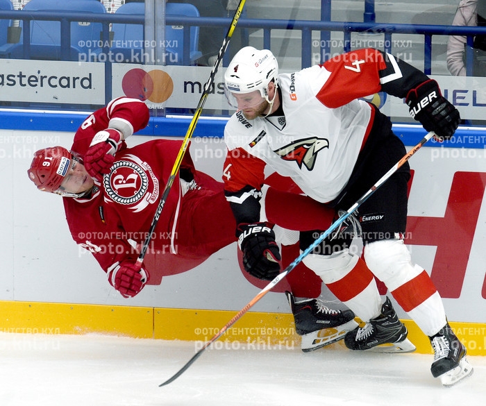 Photo hockey KHL : Sept avec la manire - KHL - Kontinental Hockey League