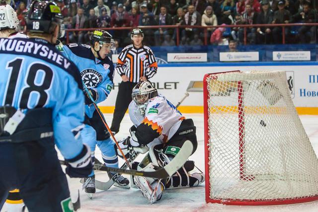 Photo hockey KHL : Solide comme la neige - KHL - Kontinental Hockey League