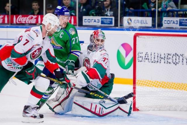 Photo hockey KHL : Tombe la neige - KHL - Kontinental Hockey League