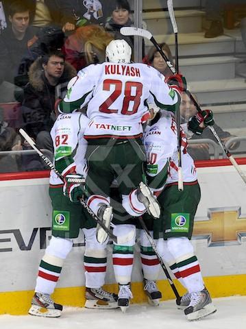 Photo hockey KHL : Un match explosif - KHL - Kontinental Hockey League